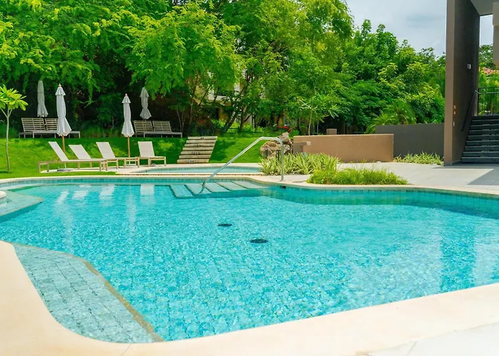 2br Terrace + Club In Playas Del Coco | Naumi N414 * Sardinal (Guanacaste)