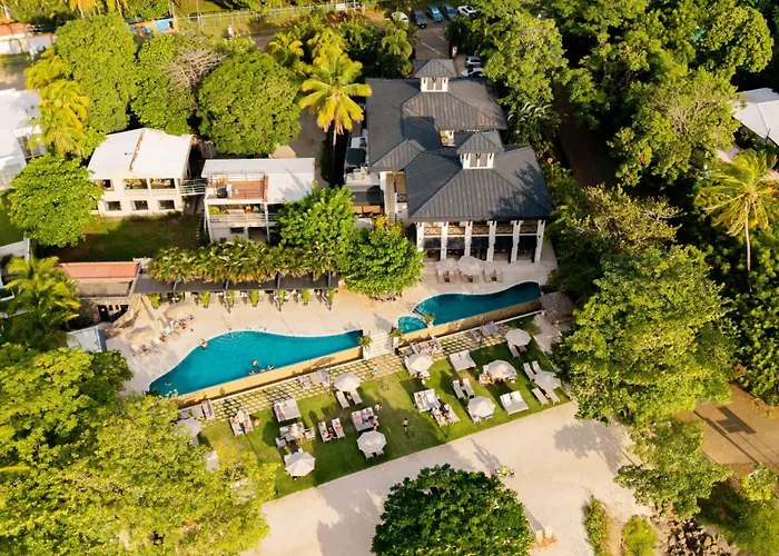 2br Terrace + Club In Playas Del Coco | Naumi N414